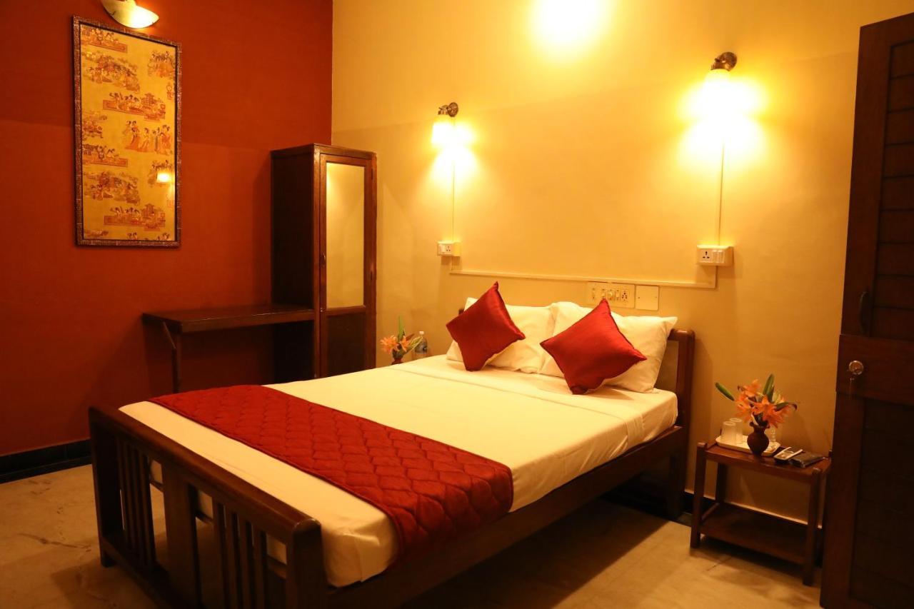 Ram Guest House Пондичерри Экстерьер фото
